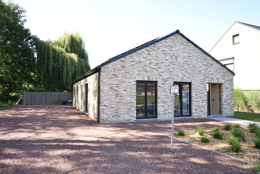 Huis te huur in Berg 3700 1200.00€ 3 slaapkamers 172.00m² - Zoekertje 565176