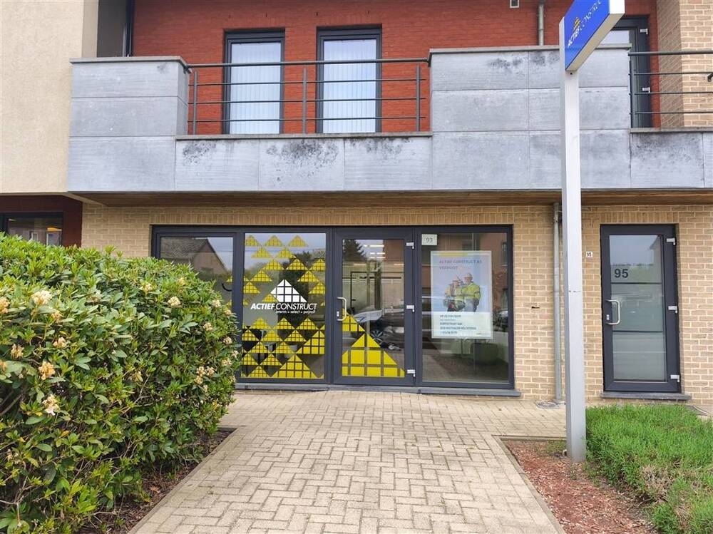 Handelszaak te  huur in As 3665 1100.00€  slaapkamers 105.00m² - Zoekertje 565714
