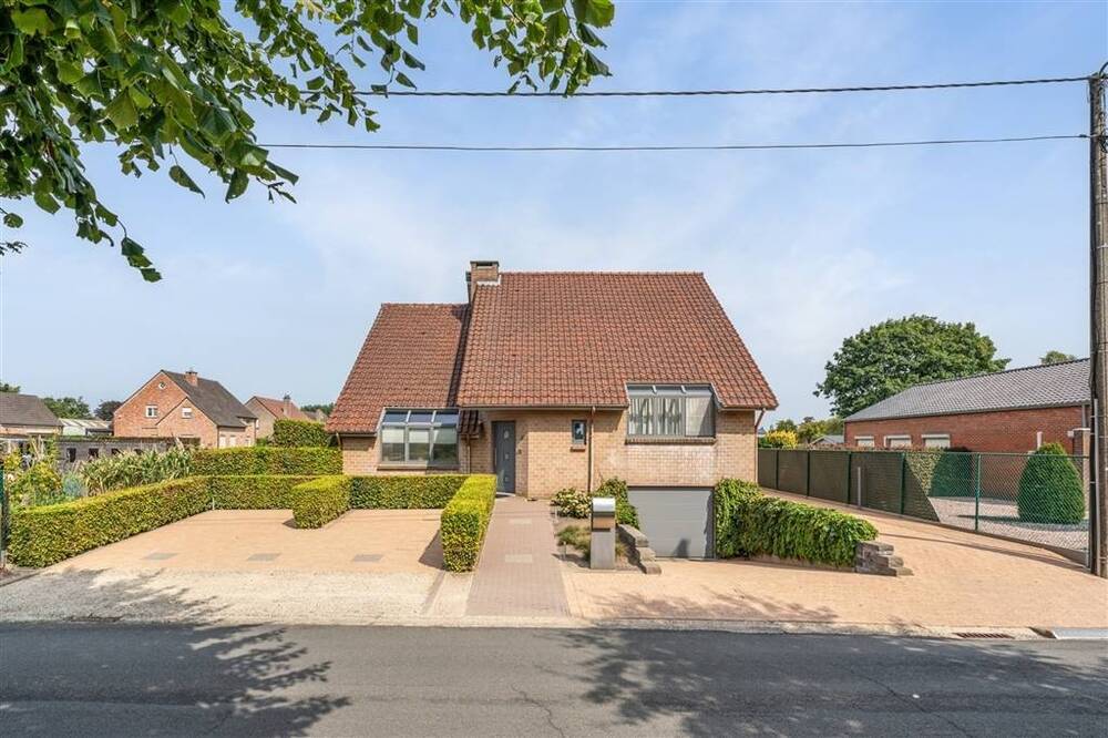 Huis te koop in Hechtel 3940 389000.00€ 4 slaapkamers 239.00m² - Zoekertje 565700
