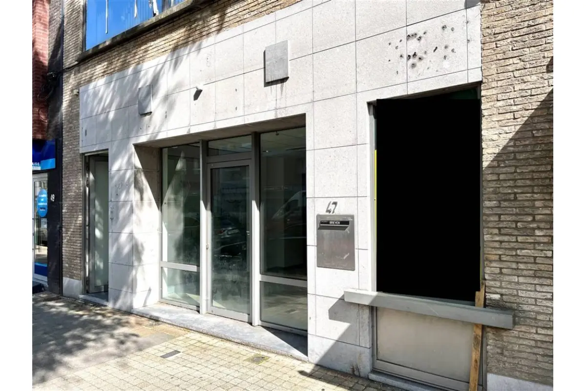 Handelszaak te  huur in Leopoldsburg 3970 1550.00€  slaapkamers 506.00m² - Zoekertje 565771