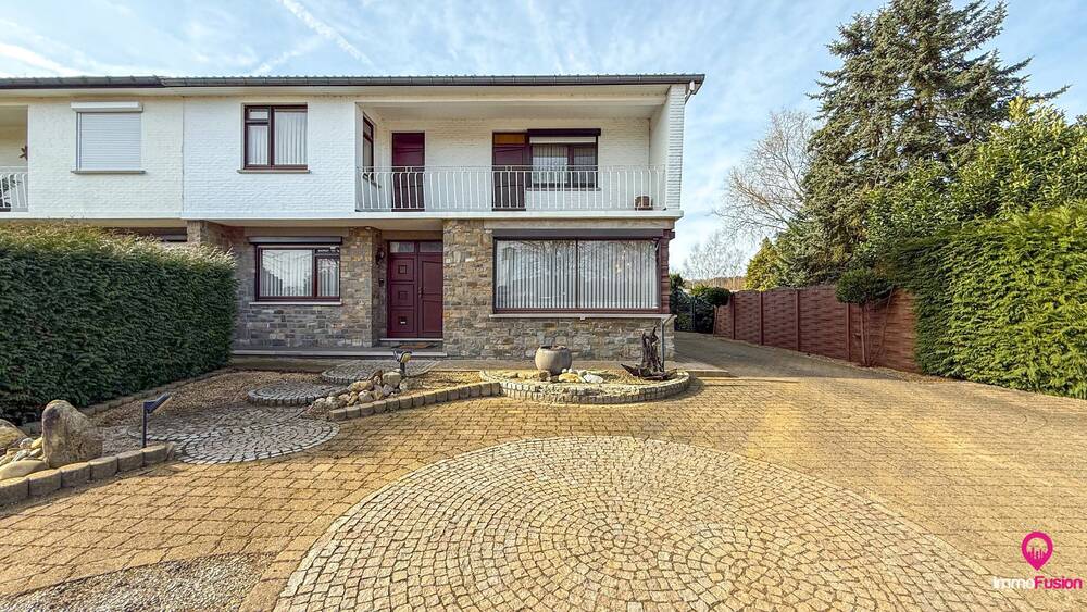 Huis te  koop in Heusden-Zolder 3550 299000.00€ 4 slaapkamers 206.00m² - Zoekertje 566448