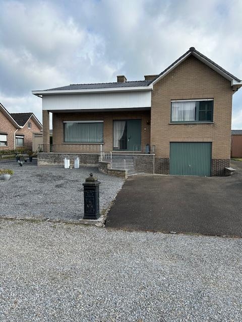 Huis te  koop in Tessenderlo 3980 359000.00€ 3 slaapkamers m² - Zoekertje 567376