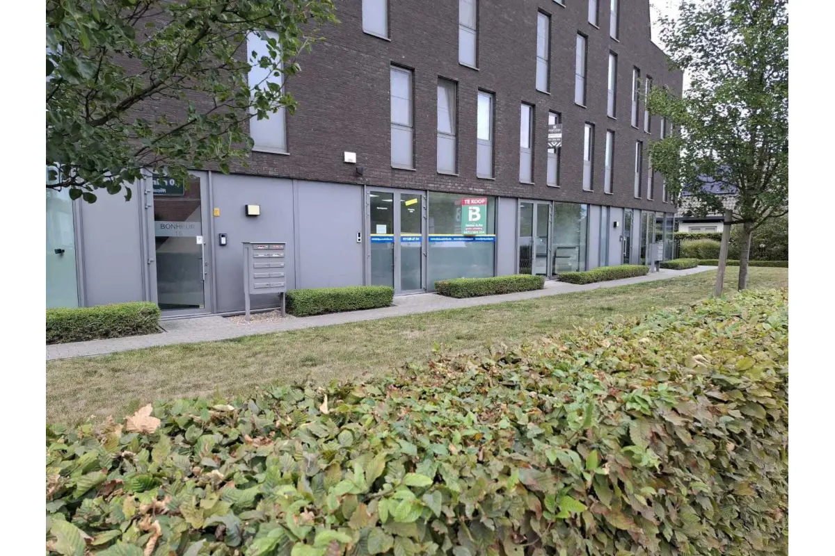 Handelszaak te  koop in Beringen 3580 198000.00€  slaapkamers 75.00m² - Zoekertje 568413