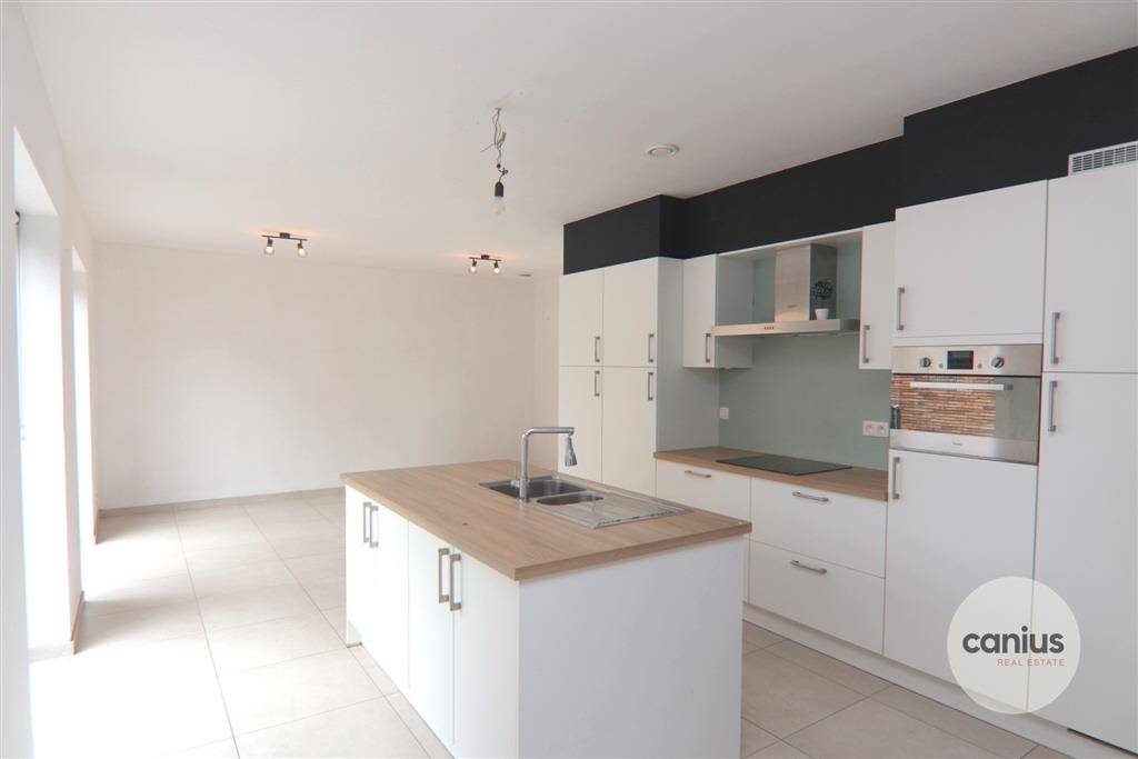 Huis te  koop in Sint-Truiden 3800 371000.00€ 3 slaapkamers 154.21m² - Zoekertje 568282