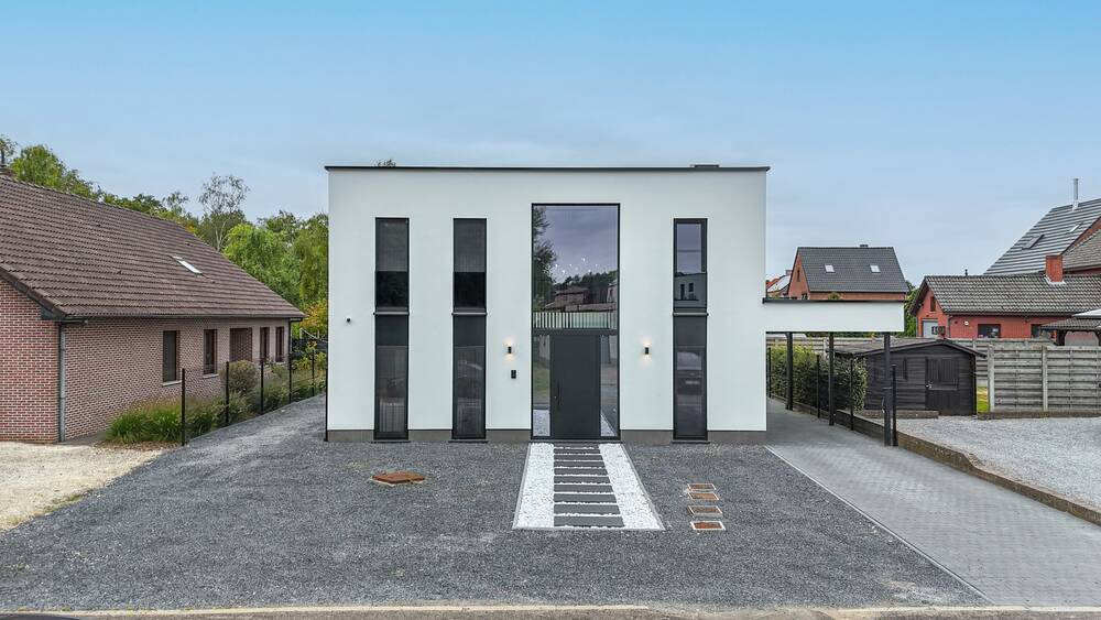 Huis te  koop in Heusden-Zolder 3550 698000.00€ 5 slaapkamers 241.00m² - Zoekertje 568298