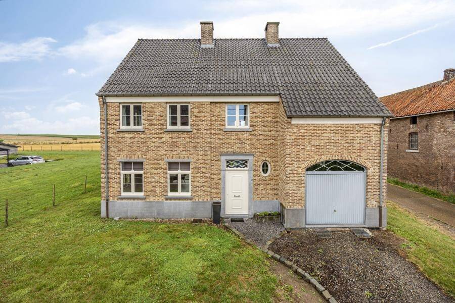 Huis te  koop in Tongeren 3700 440000.00€ 4 slaapkamers 216.00m² - Zoekertje 567972