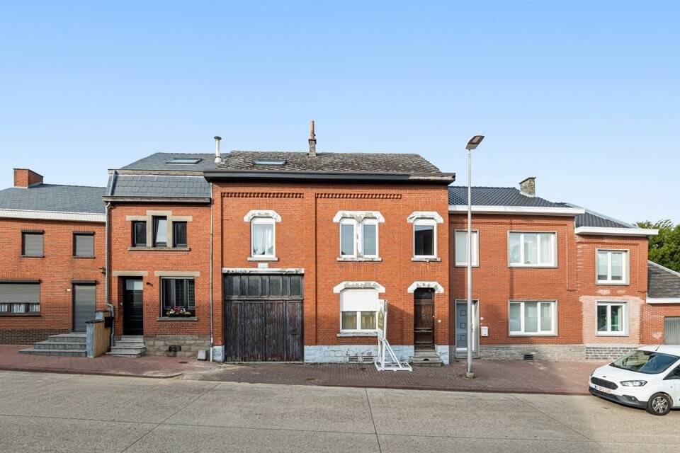 Huis te koop in Montenaken 3890 199000.00€ slaapkamers 208.00m² - Zoekertje 568790