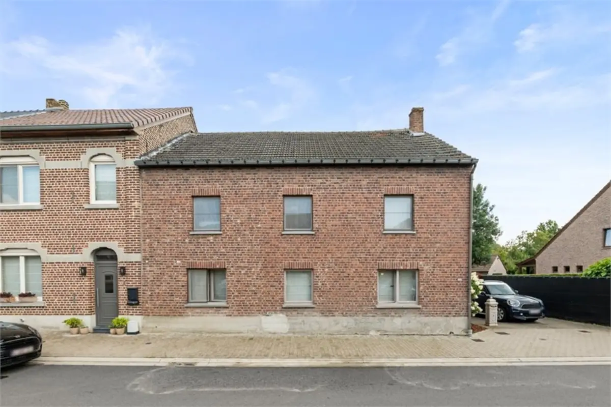 Huis te  koop in Buvingen 3891 275000.00€ 3 slaapkamers m² - Zoekertje 568793