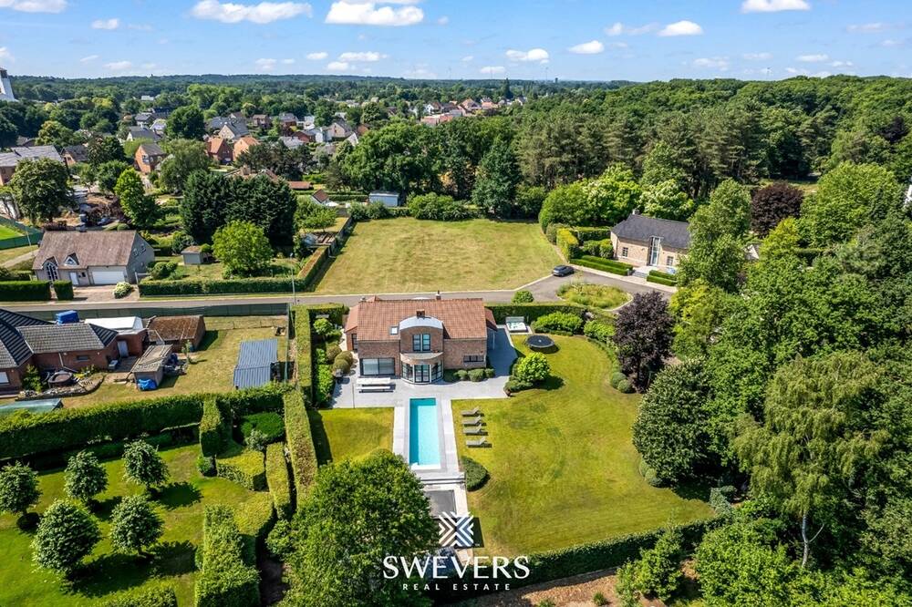 Villa te  koop in Heusden-Zolder 3550 845000.00€ 4 slaapkamers 241.00m² - Zoekertje 568753