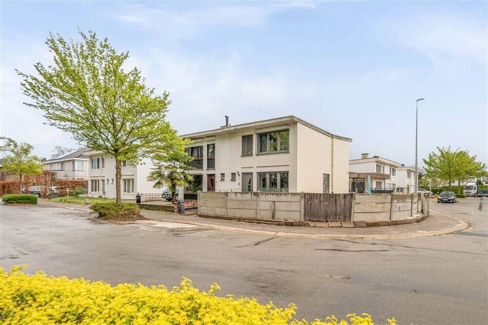 Huis te  koop in Hamont 3930 245000.00€ 3 slaapkamers 115.00m² - Zoekertje 569587