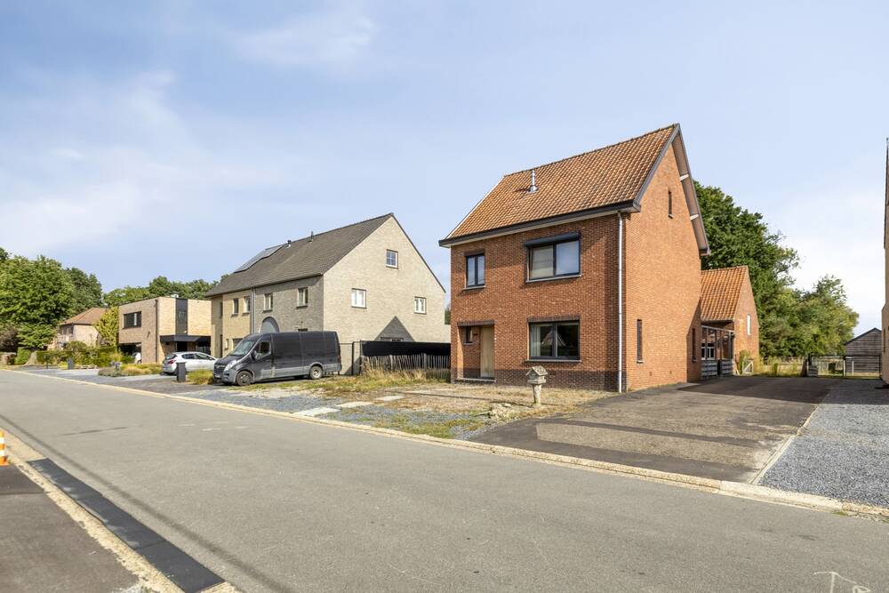 Huis te koop in Diepenbeek 3590 369000.00€ 2 slaapkamers m² - Zoekertje 569984