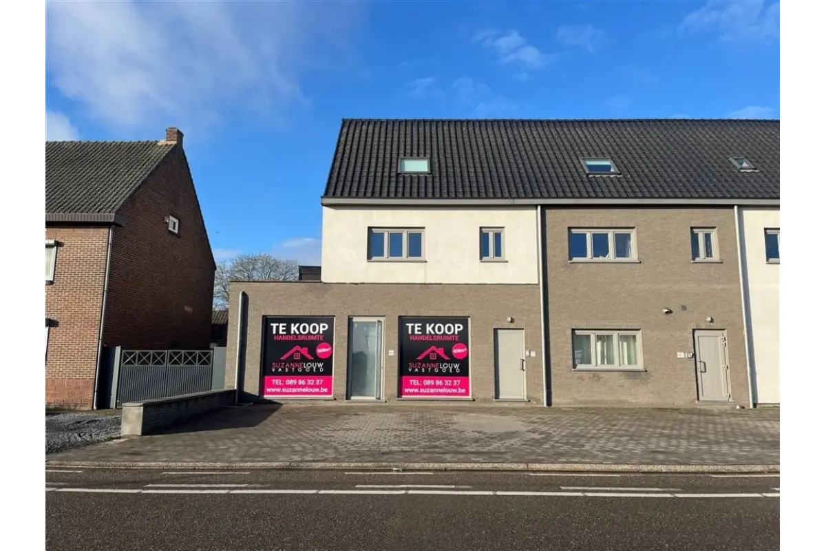 Handelszaak te  koop in Neeroeteren 3680 220000.00€  slaapkamers 506.00m² - Zoekertje 569801