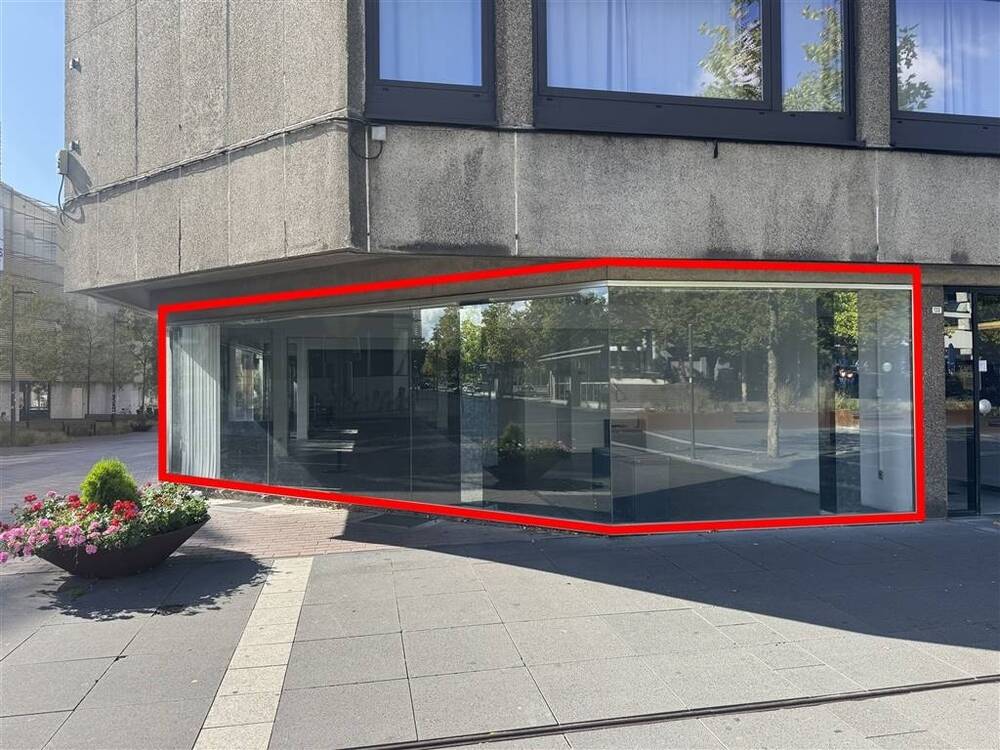 Handelszaak te huur in Genk 3600 2800.00€ slaapkamers 198.00m² - Zoekertje 571751