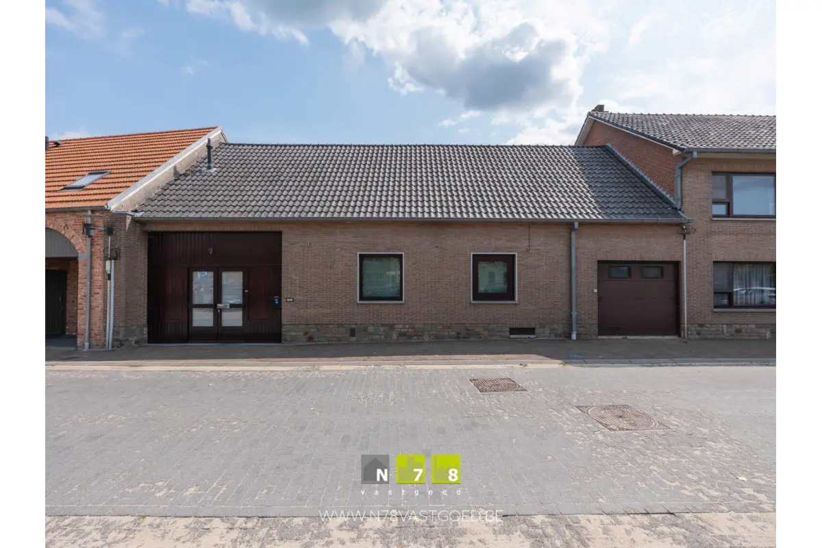 Appartement te  koop in Bree 3960 175000.00€ 1 slaapkamers 76.00m² - Zoekertje 571724