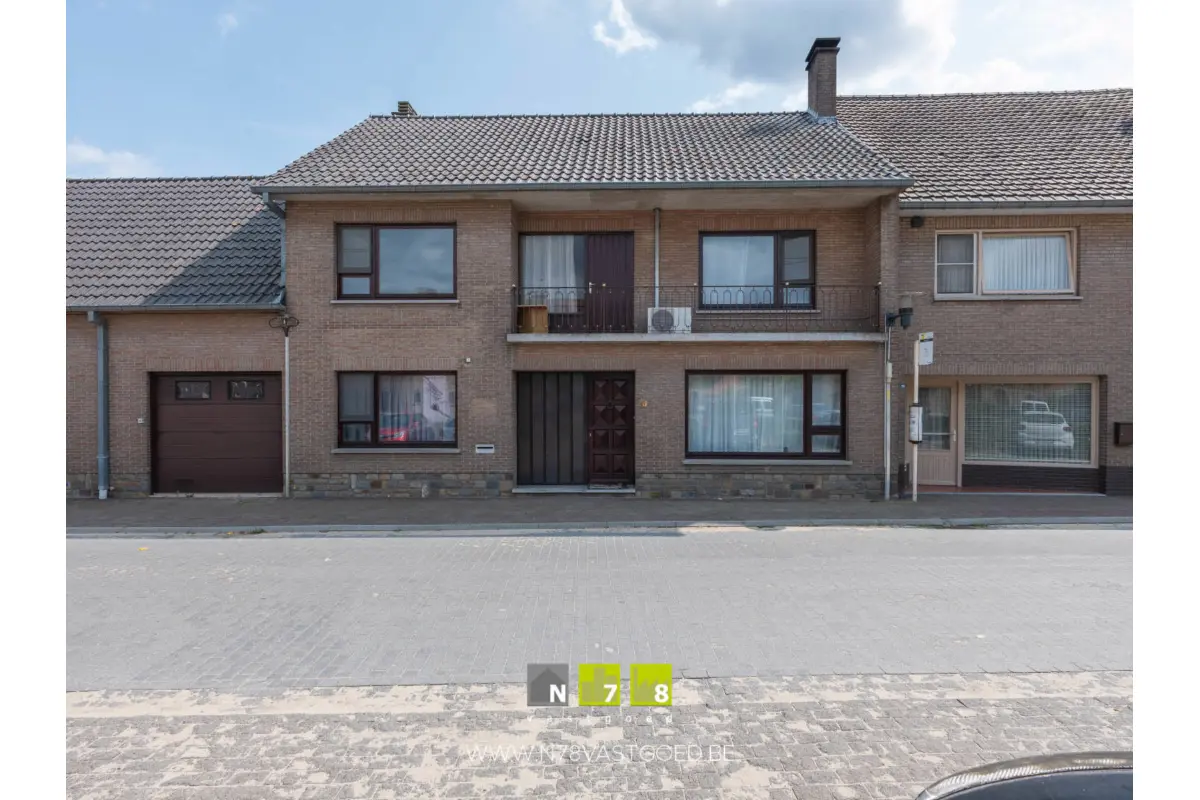 Huis te  koop in Bree 3960 325000.00€ 5 slaapkamers 233.00m² - Zoekertje 571725