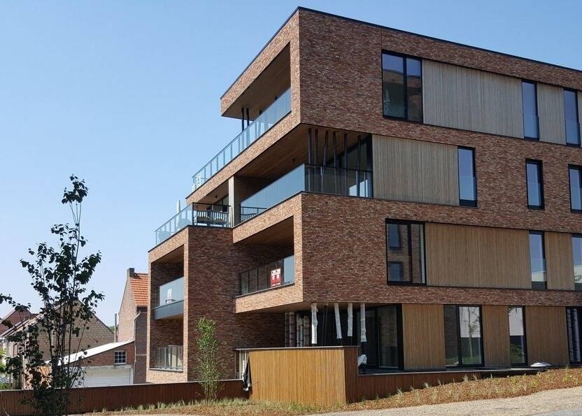 Appartement te  huur in Sint-Truiden 3800 1090.00€ 2 slaapkamers m² - Zoekertje 571951
