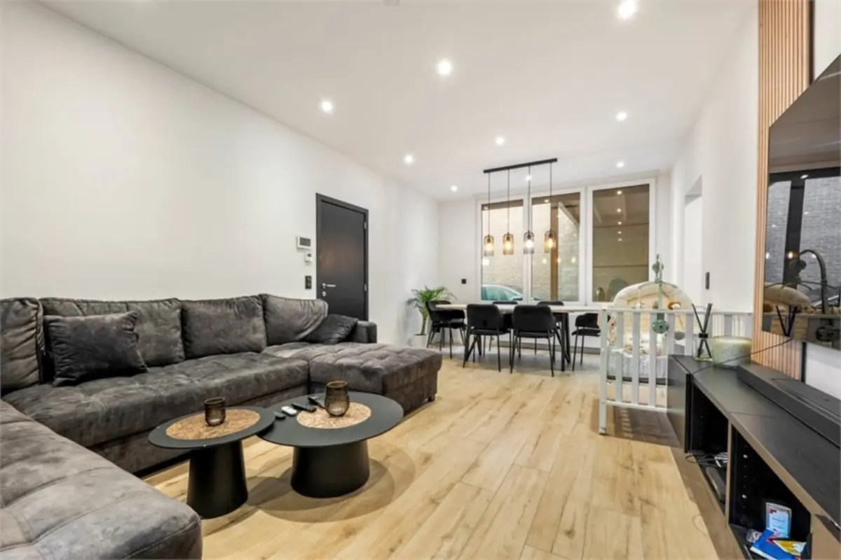 Huis te  koop in Genk 3600 399000.00€  slaapkamers 260.00m² - Zoekertje 572034