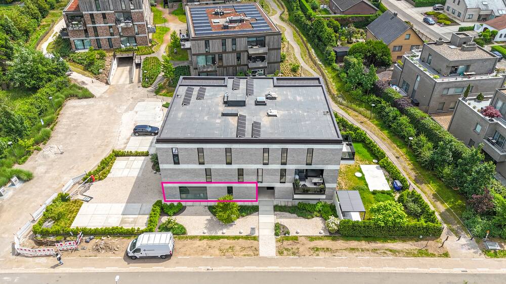 Handelszaak te  koop in Zonhoven 3520 424820.00€  slaapkamers 173.00m² - Zoekertje 573457