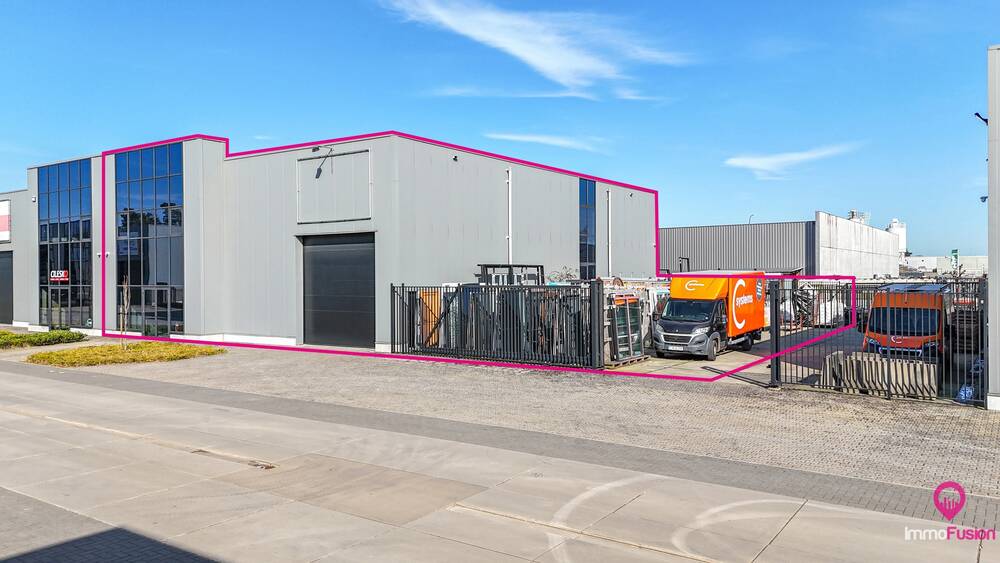 Handelszaak te  koop in Houthalen-Helchteren 3530 680000.00€  slaapkamers 440.00m² - Zoekertje 573487