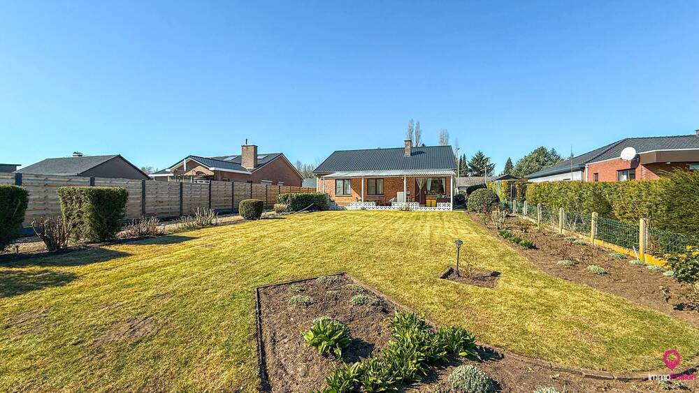 Huis te  koop in Heusden-Zolder 3550 299000.00€ 3 slaapkamers m² - Zoekertje 573454