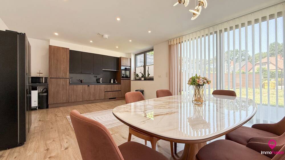 Huis te  koop in Heusden-Zolder 3550 429000.00€ 5 slaapkamers 212.00m² - Zoekertje 573456