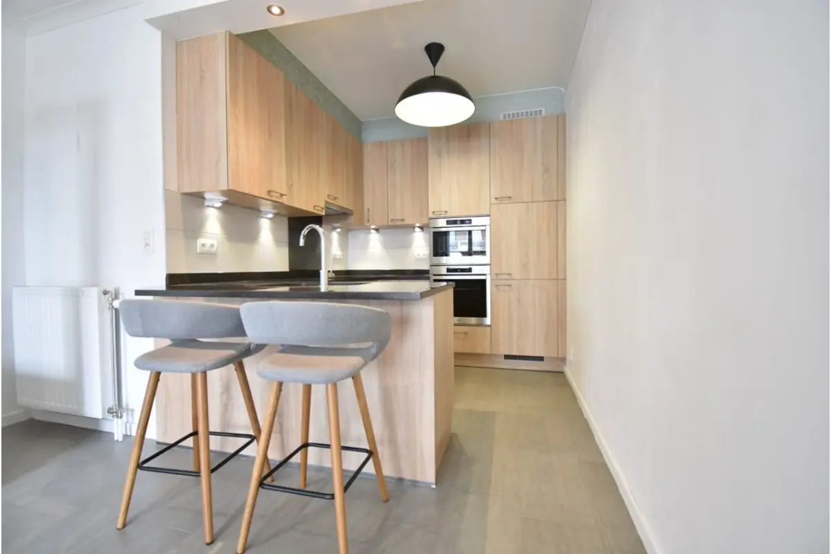 Appartement te  huur in Berg 3700 800.00€ 2 slaapkamers 87.00m² - Zoekertje 574917