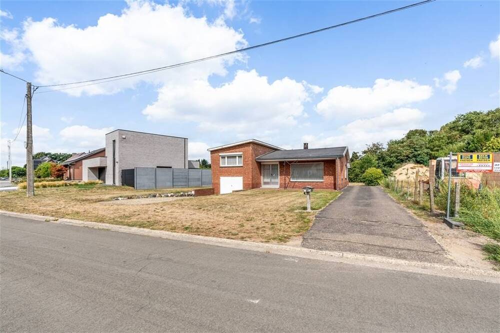 Huis te  koop in Helchteren 3530 270000.00€ 3 slaapkamers 140.00m² - Zoekertje 574505