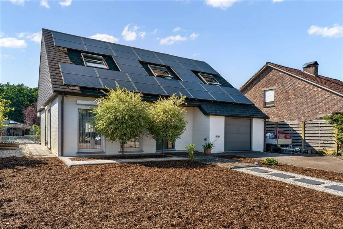 Huis te  koop in Leopoldsburg 3970 460000.00€ 4 slaapkamers 214.00m² - Zoekertje 576375