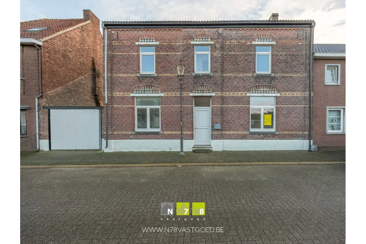 Huis te  koop in Maasmechelen 3630 395000.00€ 7 slaapkamers 200.00m² - Zoekertje 576005