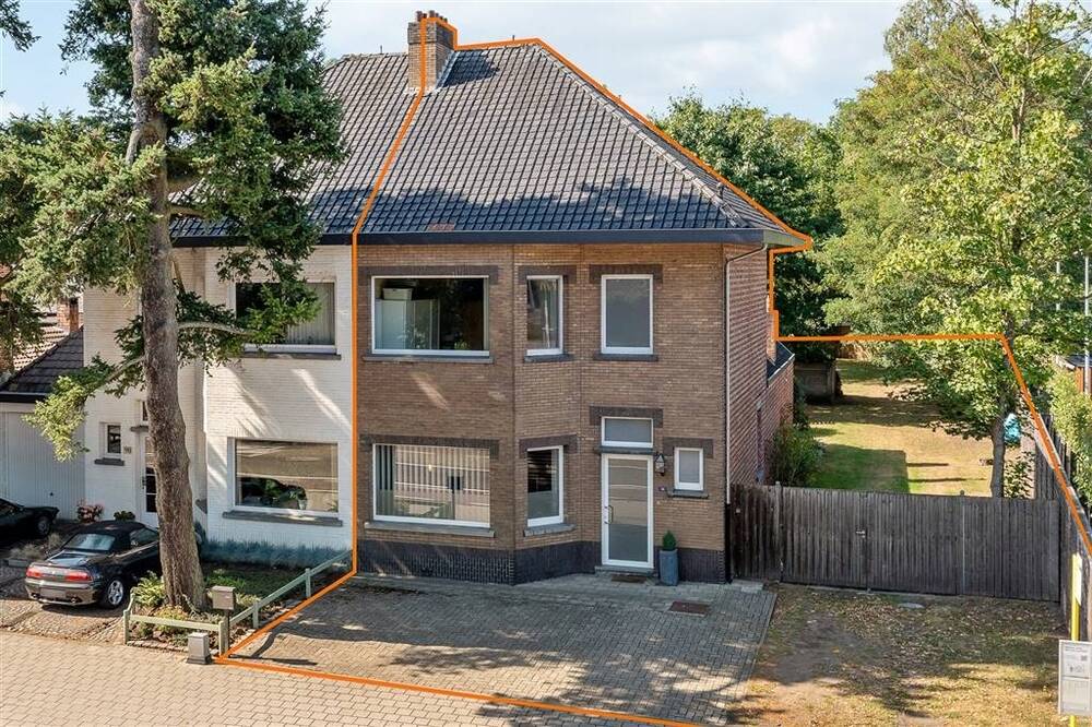 Huis te koop in Leopoldsburg 3970 299000.00€ 3 slaapkamers 153.00m² - Zoekertje 575840