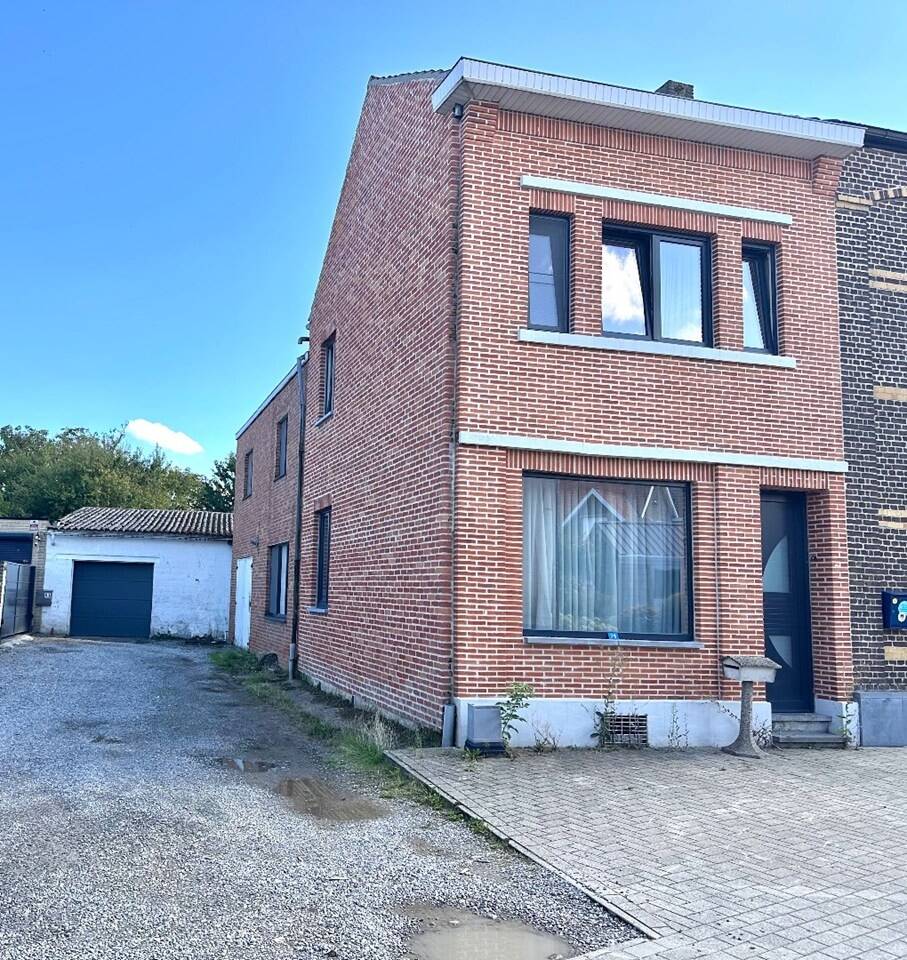 Huis te  koop in Riemst 3770 210000.00€  slaapkamers m² - Zoekertje 576656