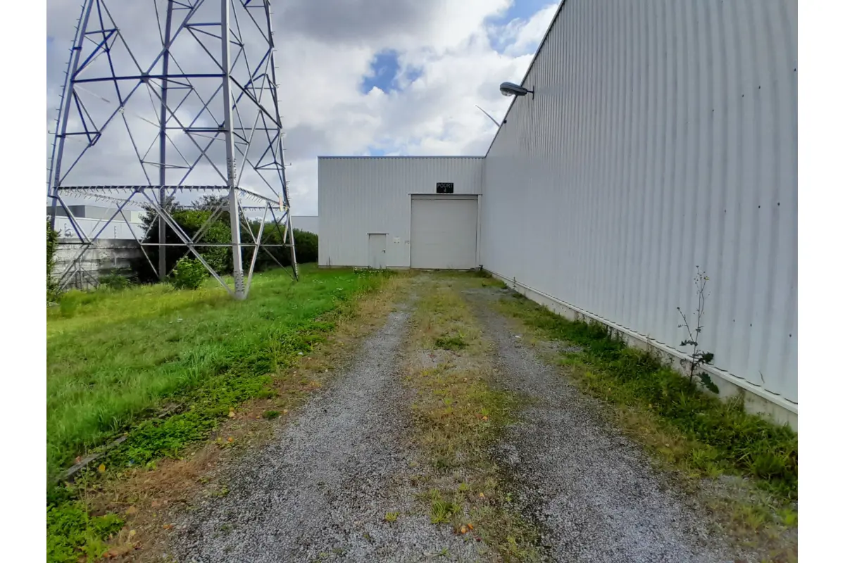 Handelszaak te  huur in Dilsen-Stokkem 3650 1530.00€  slaapkamers 440.00m² - Zoekertje 577074