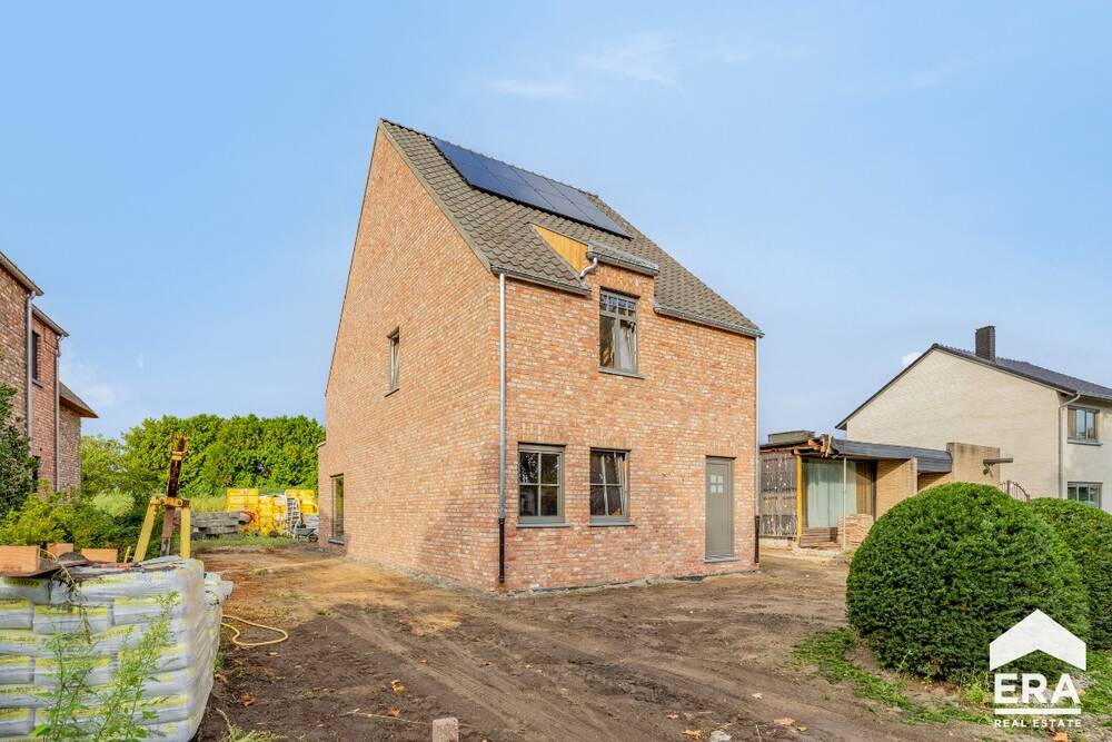 Huis te  koop in Lommel 3920 499000.00€ 3 slaapkamers 200.00m² - Zoekertje 577413