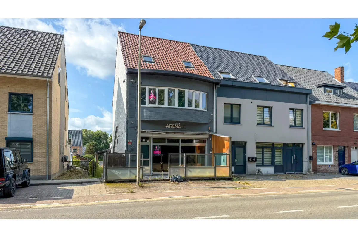 Huis te  koop in Houthalen-Helchteren 3530 229000.00€ 6 slaapkamers 207.00m² - Zoekertje 577812