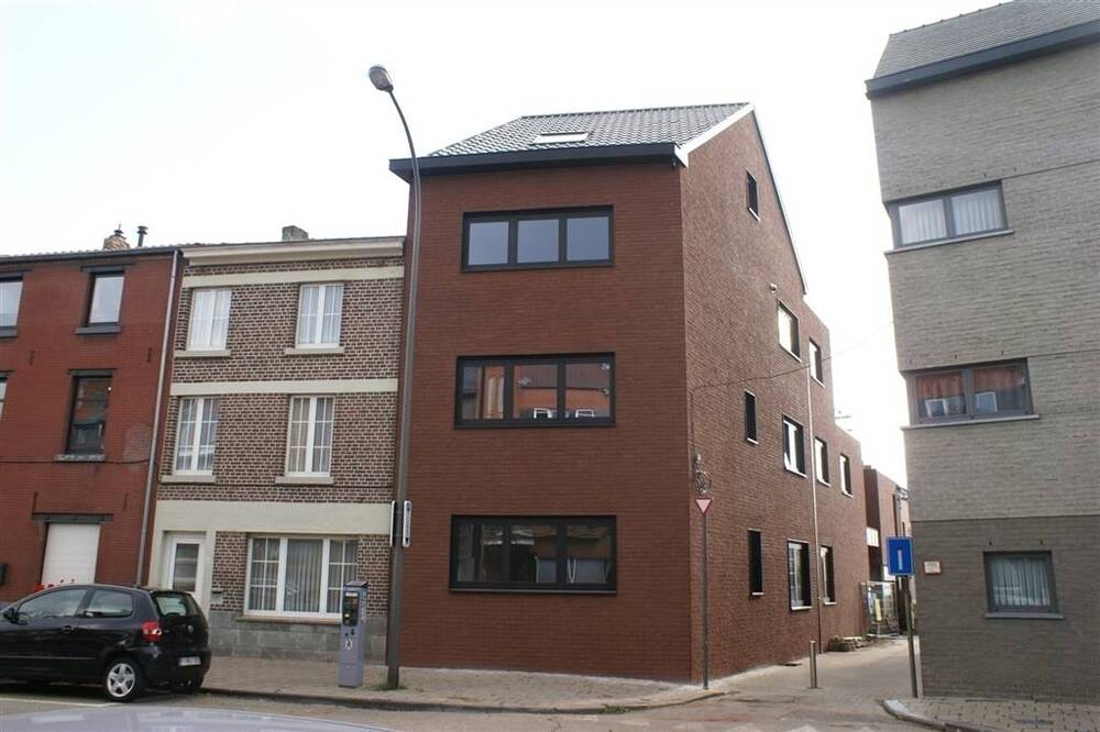 Appartement te  huur in Sint-Truiden 3800 895.00€ 2 slaapkamers 111.00m² - Zoekertje 579218