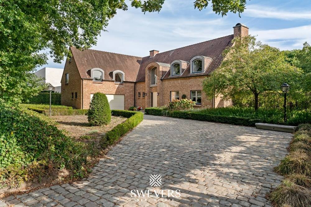 Huis te  koop in Heusden-Zolder 3550 895000.00€ 5 slaapkamers 494.00m² - Zoekertje 578654