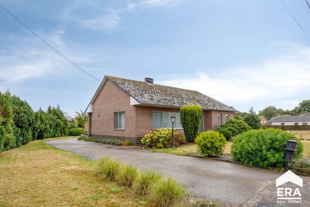 Bungalow te koop in Eksel 3941 345000.00€ 4 slaapkamers 142.00m² - Zoekertje 580489