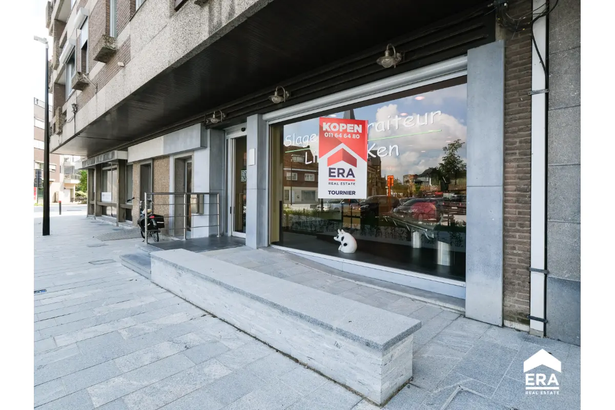 Handelszaak te  koop in Neerpelt 3910 169000.00€ 0 slaapkamers 140.00m² - Zoekertje 580497