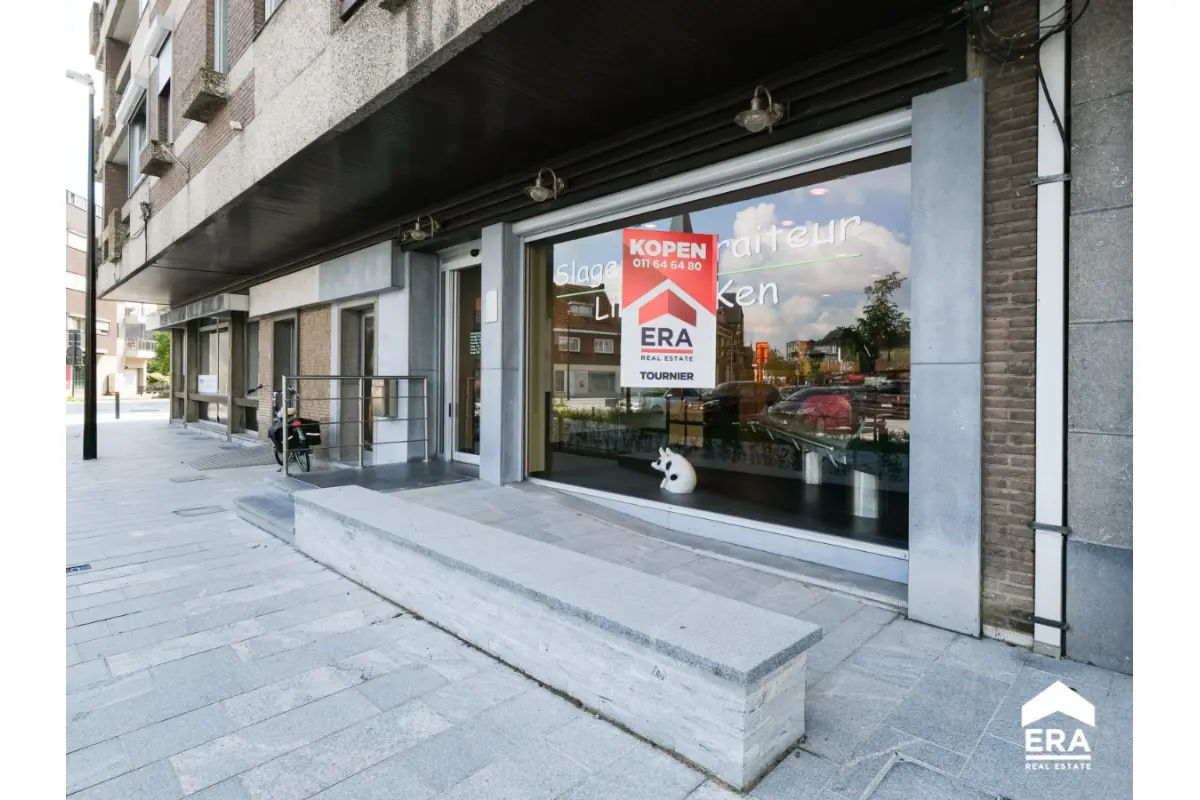 Handelszaak te  koop in Neerpelt 3910 169000.00€ 0 slaapkamers 140.00m² - Zoekertje 580497