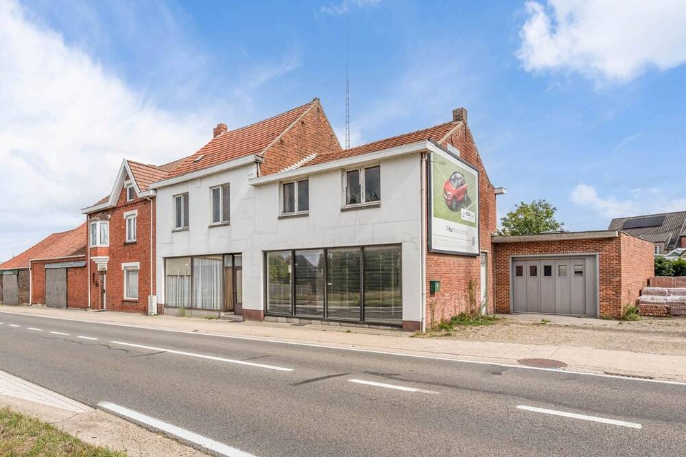 Huis te koop in Bree 3960 220000.00€ slaapkamers m² - Zoekertje 580082