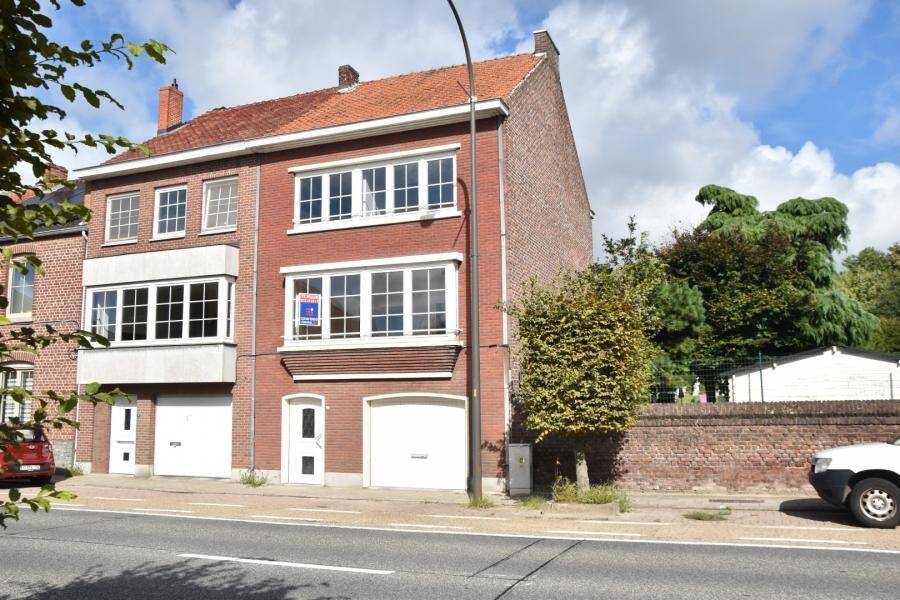 Huis te  huur in Tongeren 3700 920.00€ 3 slaapkamers 234.00m² - Zoekertje 579558
