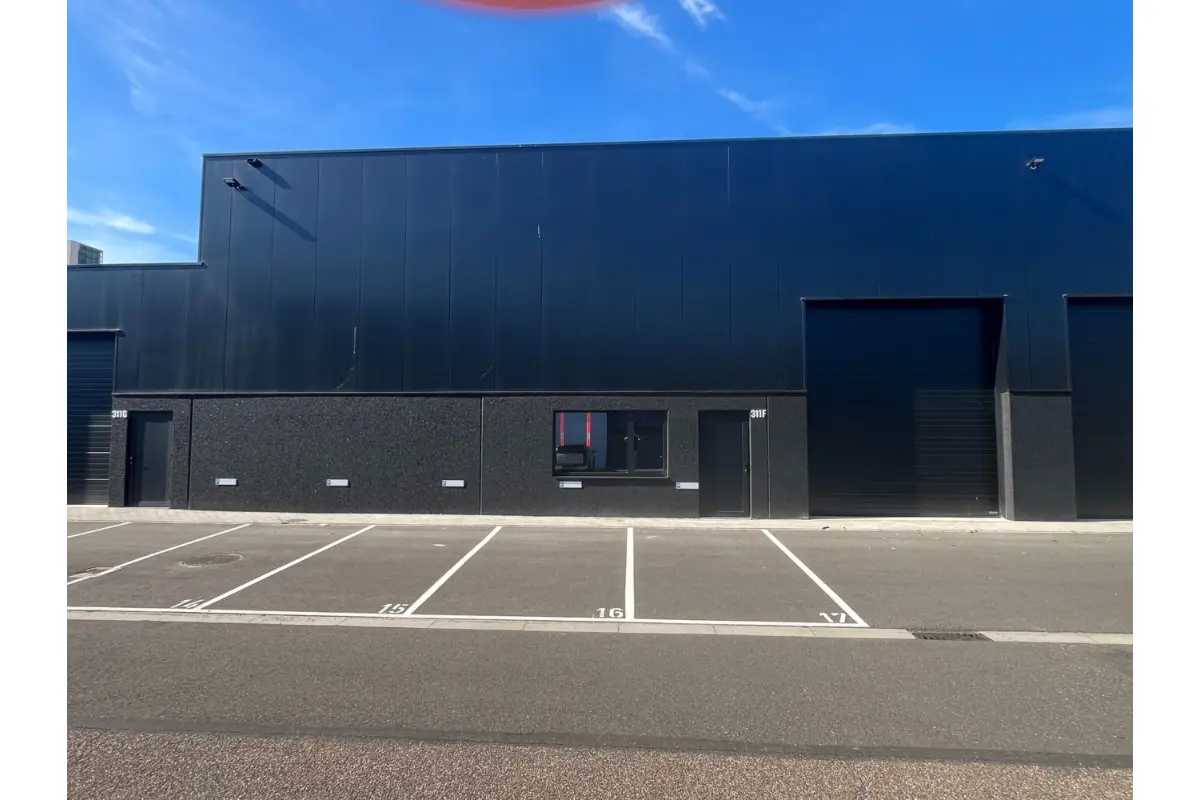 Handelszaak te  huur in Hasselt 3500 1495.00€  slaapkamers m² - Zoekertje 583102