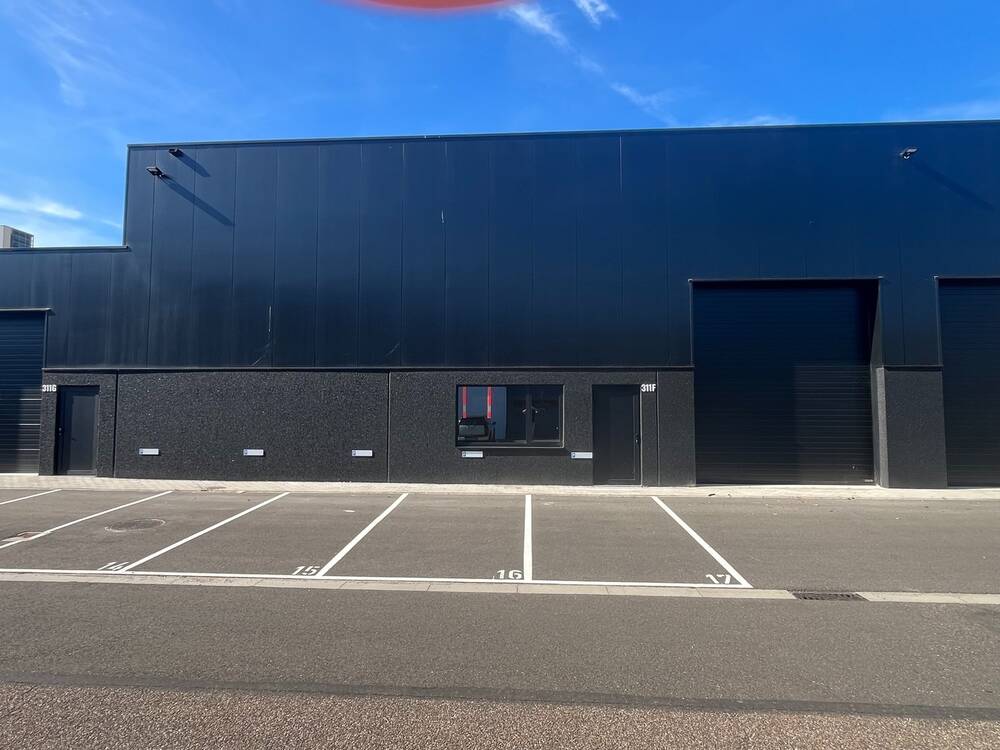 Handelszaak te  huur in Hasselt 3500 1495.00€  slaapkamers m² - Zoekertje 583102