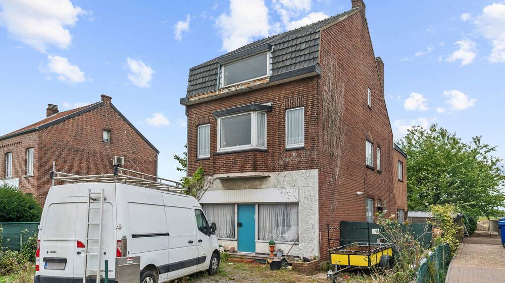 Huis te koop in Dilsen-Stokkem 3650 160000.00€ 4 slaapkamers 261.00m² - Zoekertje 586446