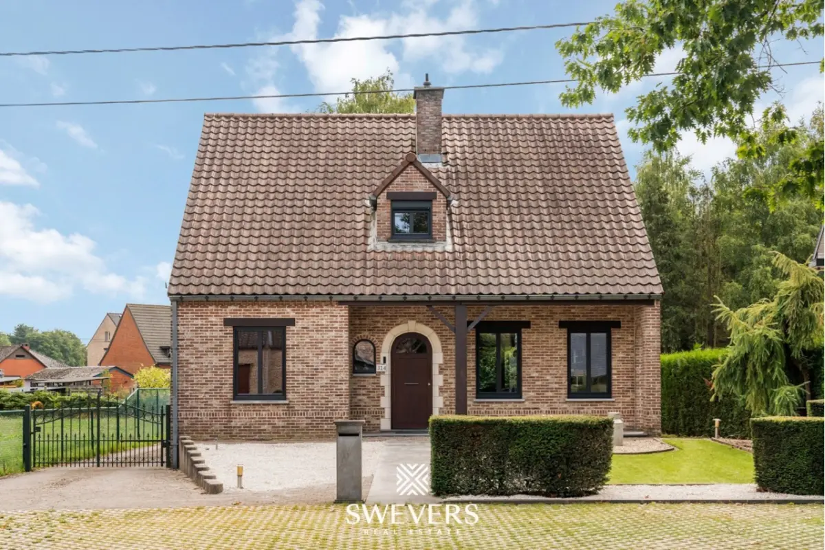 Huis te  koop in Leopoldsburg 3970 438000.00€ 4 slaapkamers 158.00m² - Zoekertje 586190