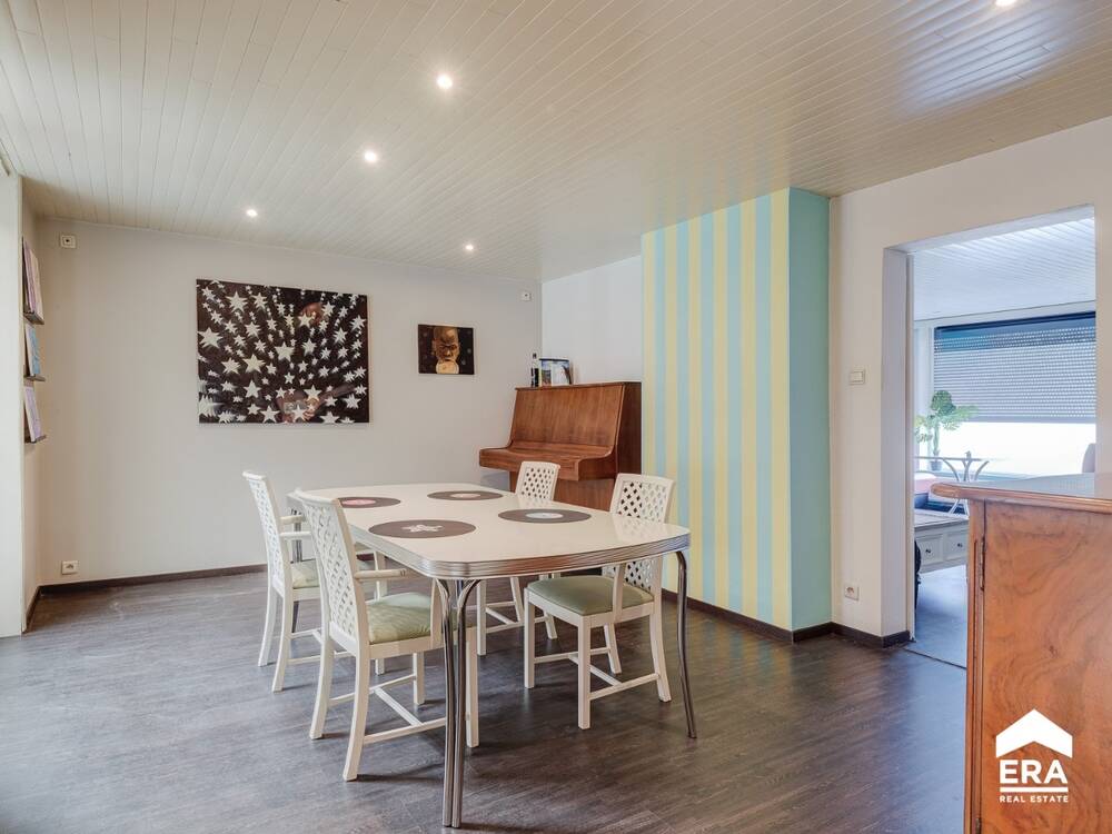 Huis te koop in Lommel 3920 238000.00€ 3 slaapkamers 190.00m² - Zoekertje 587522