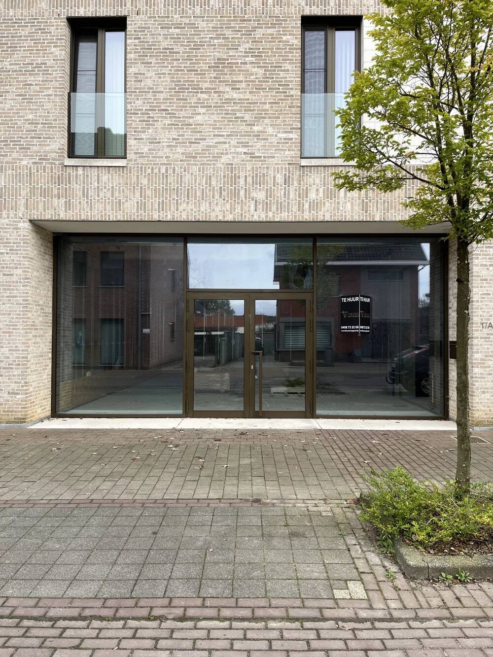 Handelszaak te  huur in Heusden-Zolder 3550 1500.00€  slaapkamers 130.26m² - Zoekertje 587429