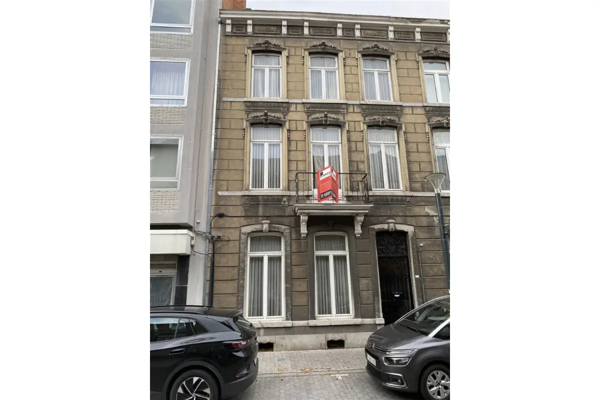 Huis te  koop in Sint-Truiden 3800 395000.00€ 6 slaapkamers 253.00m² - Zoekertje 587292