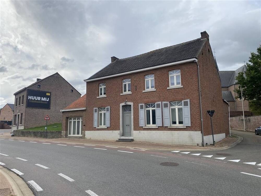 Boerderij te koop in Buvingen 3891 305000.00€ 3 slaapkamers 253.00m² - Zoekertje 587291