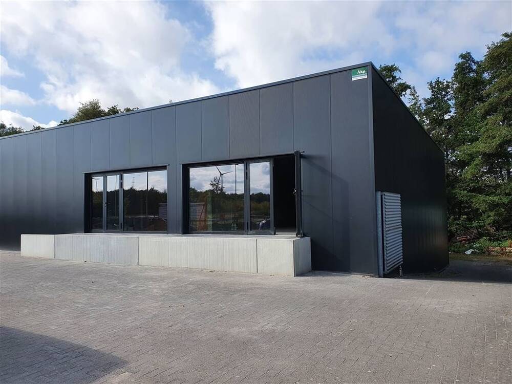 Handelszaak te huur in Genk 3600 1500.00€ slaapkamers 210.00m² - Zoekertje 589404